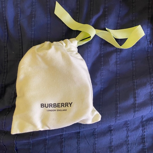 VINTAGE BURBERRY CHECK LEATHER BELT - Picture 5 of 5